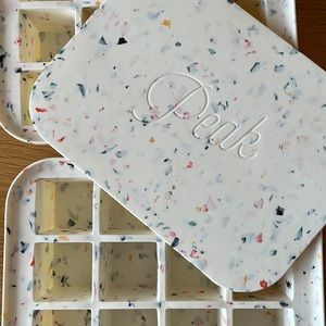 Peak designs silicon ice cube tray set